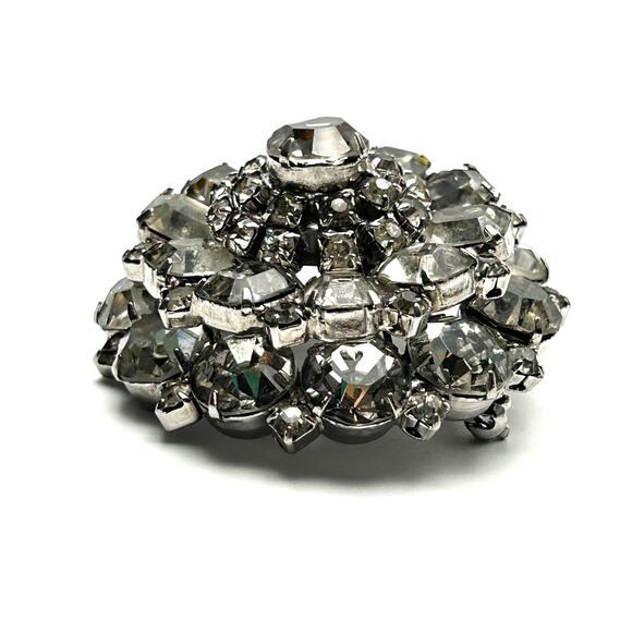 Vintage Round Domed Rhinestone Cluster Brooch Clear Crystals Silver Tone Large - Picture 2 of 5